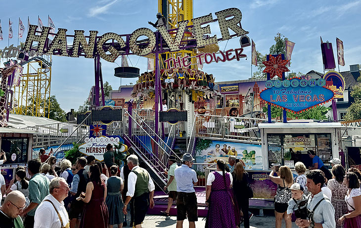 Hangover The Tower auf dem Herbstfest Rosenheim 2024 (©Foto:Martin Schmitz)
